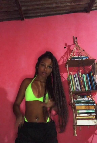 4. Breathtaking Laiane Rodrigues in Bikini Top