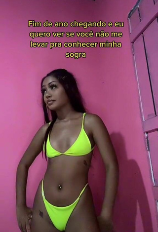 5. Hot Laiane Rodrigues in Yellow Bikini