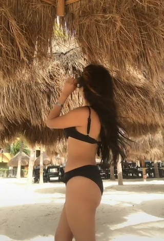 Sexy YaeeMit in Black Bikini
