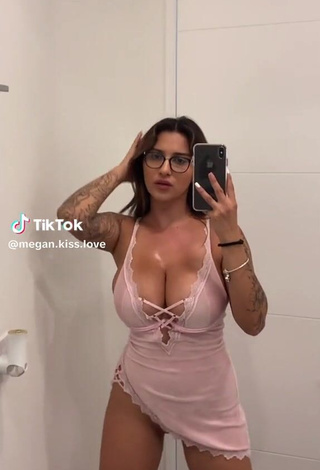 2. Sexy megan.kiss.love Shows Pussy Lips and Bouncing Tits