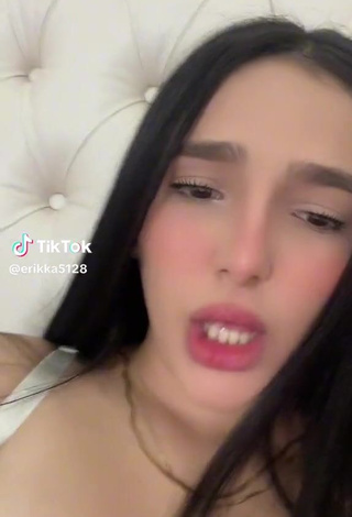 3. Hot erikka5128 Shows Cameltoe while Leg Spread