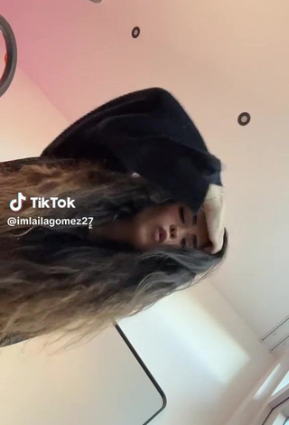 11. Sexy Laila Gomez Shows Asshole