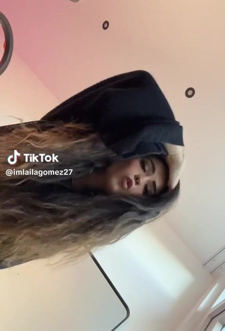 13. Sexy Laila Gomez Shows Asshole