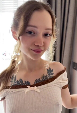 6. Sexy kittyyy.vi Shows Nipples Braless and Bouncing Breasts