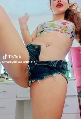 5. Sexy marilynlaura_artista13 in Tube Top