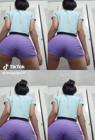2. Sexy alejaezqu38 Shows Butt while Twerking