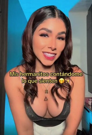 Sweetie Alexa Torrex Shows Cleavage in Top