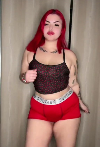Alexia Tamira Looks Seductive in Crop Top
