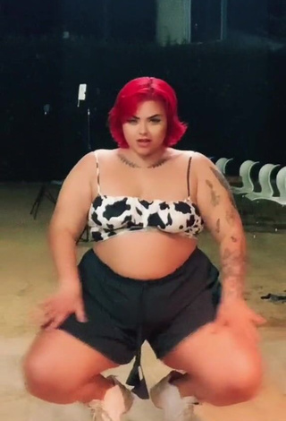 3. Gorgeous Alexia Tamira Shows Butt while Twerking