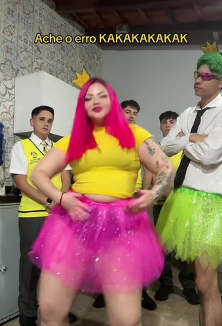 2. Hot Alexia Tamira in Crop Top