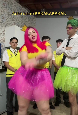 3. Hot Alexia Tamira in Crop Top