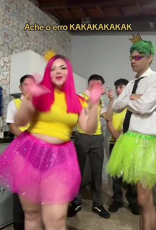 6. Hot Alexia Tamira in Crop Top