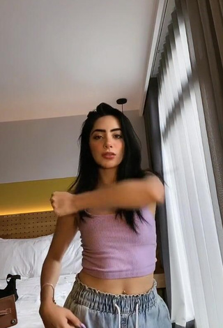 4. Adorable Amaranta Venegas in Seductive Violet Crop Top while Twerking