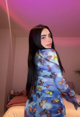 6. Hot Amaranta Venegas in Dress while Twerking