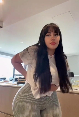 2. Amazing ameliasoforeign in Hot White Top