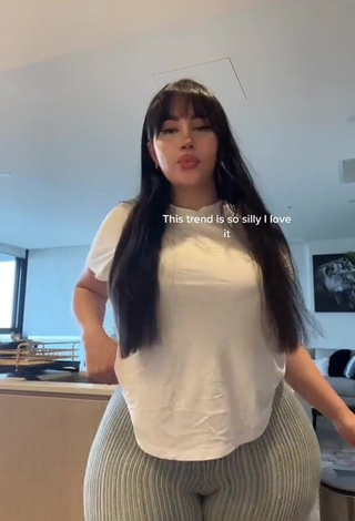3. Hottie ameliasoforeign in White Top