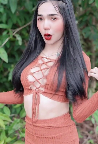 4. Pretty Atom Tattapol Shows Cleavage in Crop Top