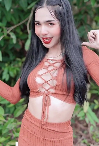 5. Pretty Atom Tattapol Shows Cleavage in Crop Top