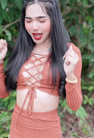 6. Pretty Atom Tattapol Shows Cleavage in Crop Top