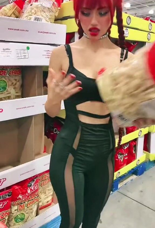 5. Hot Bella Dueñas Shows Cleavage in Overall