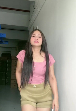 4. Beautiful Christian Mae Shows Cleavage in Sexy Pink Crop Top