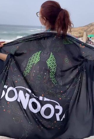 Hottest Cibelly Ferreira Shows Butt at the Beach