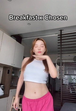 2. Attractive Dasuri Choi in White Crop Top