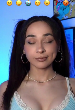 Lovely Elsarca Shows Cleavage