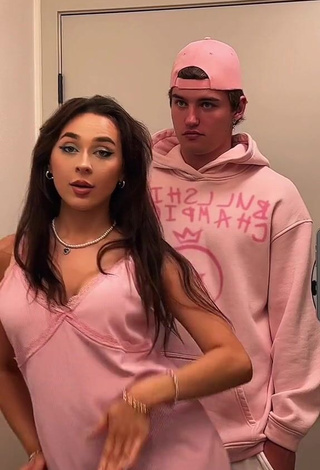 Cute Elsarca Shows Cleavage in Pink Dress