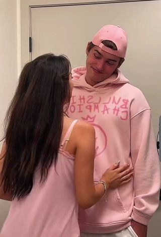 6. Cute Elsarca Shows Cleavage in Pink Dress