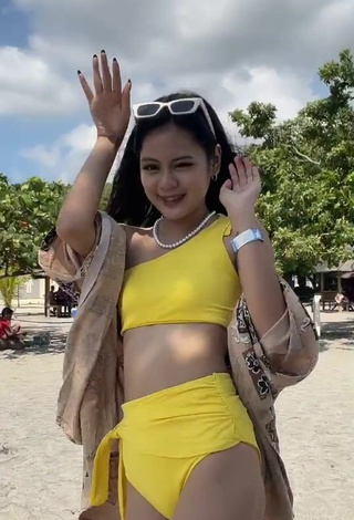 4. Sweetie Eya Borja Shows Cleavage in Yellow Bikini