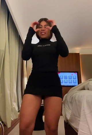 5. Hot Ingrid Ohara in Top