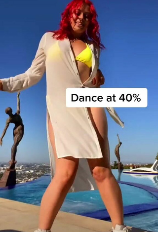 1. Sexy Lexi Nitz in Yellow Bikini at the Pool