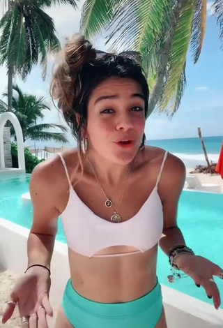 2. Sexy Luann Díez in Bikini at the Pool