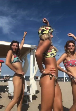 4. Beautiful Arianna & Aurora in Sexy Bikini at the Beach