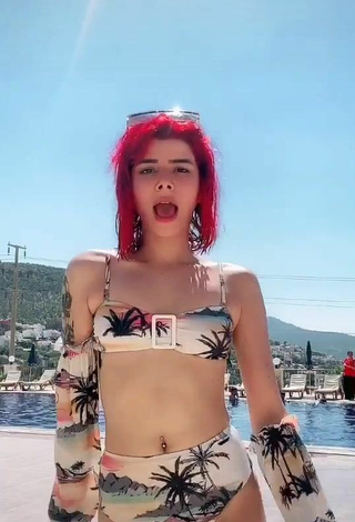 1. Seductive Merve Yalçın in Bikini at the Beach