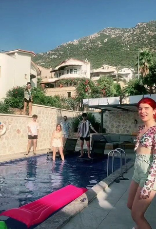5. Beautiful Merve Yalçın in Sexy Leopard Crop Top at the Swimming Pool