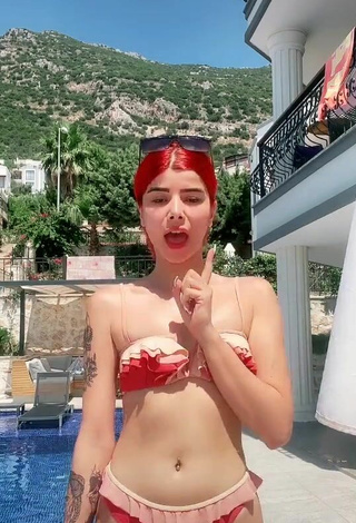 2. Amazing Merve Yalçın in Hot Bikini at the Pool