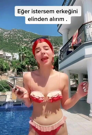 5. Hottie Merve Yalçın in Bikini at the Swimming Pool