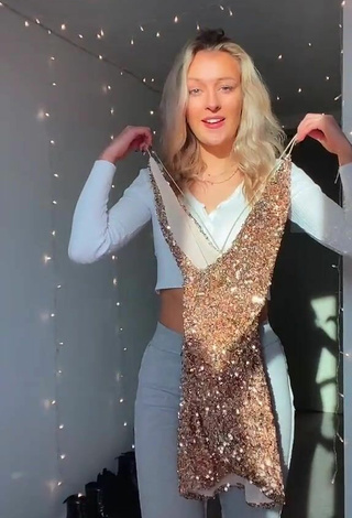 2. Hot Nikola Kolebska in Dress