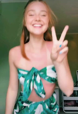 Alyssa Holum (@ogalyssaholum) - Nude and Sexy Videos on TikTok