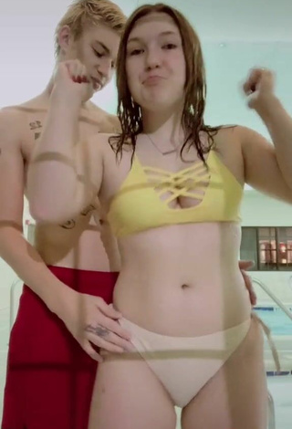 4. Sexy Starann Gibson in Yellow Bikini Top at the Pool