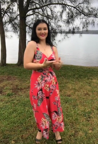1. Sexy Marissa Leanne Gosling in Floral Overall