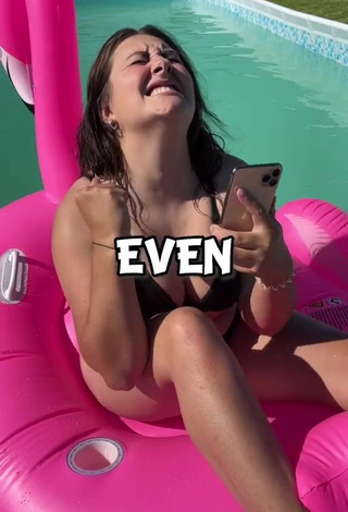 3. Hot Shauni Kibby Shows Cleavage in Black Bikini at the Pool