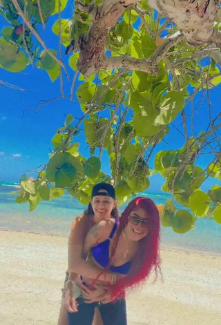 3. Wonderful Jenny Camacho Shows Cleavage in Bikini Top at the Beach