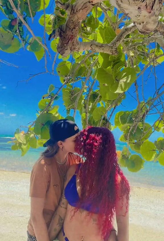 6. Wonderful Jenny Camacho Shows Cleavage in Bikini Top at the Beach