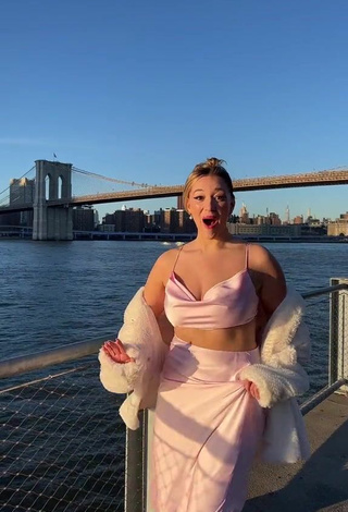 Sexy Jessica Ortiz Shows Nipples without Brassiere