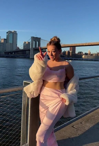 5. Sexy Jessica Ortiz Shows Nipples without Brassiere