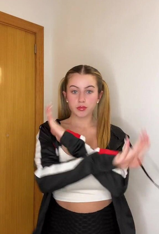 2. Hottie Judith Arias Shows Cleavage in White Crop Top