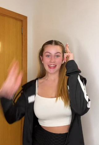 5. Hottie Judith Arias Shows Cleavage in White Crop Top